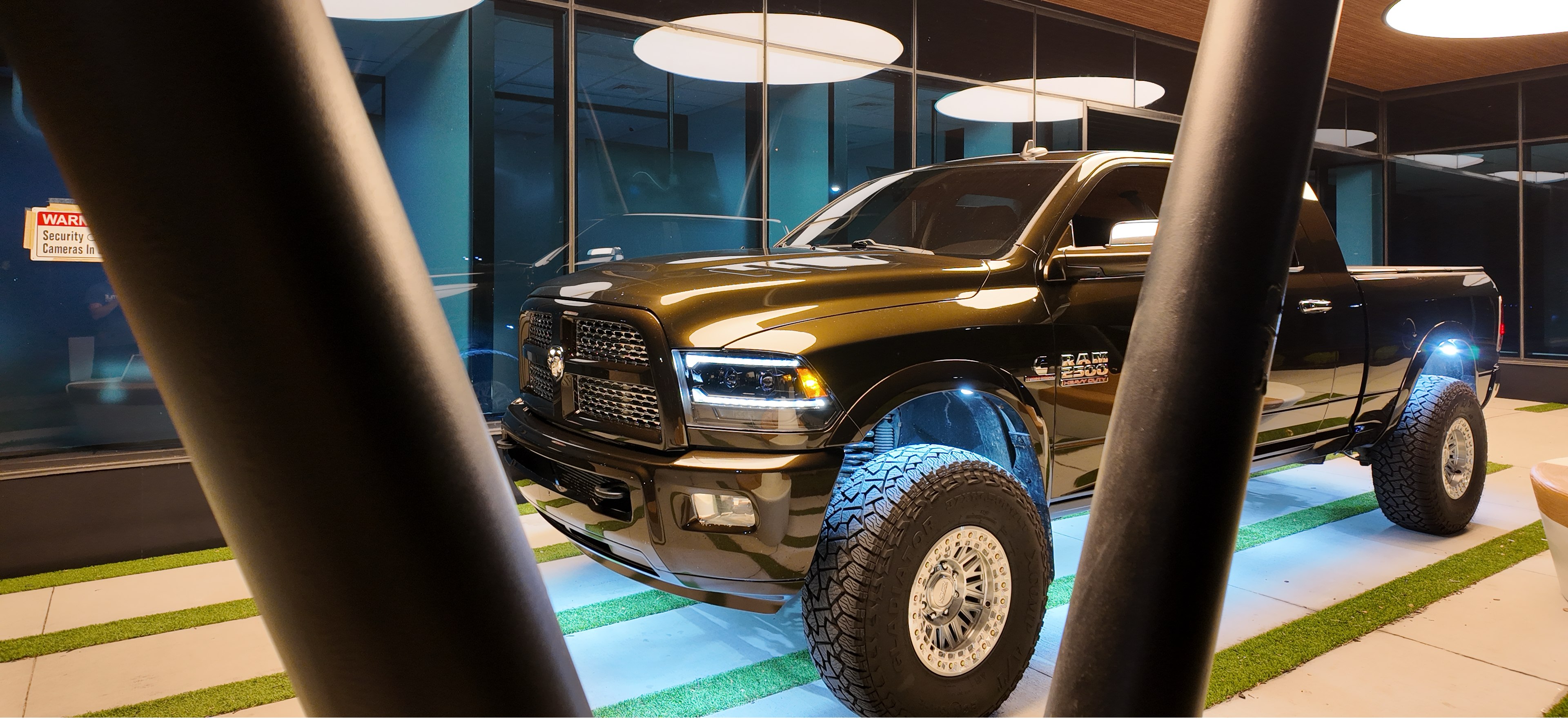 simulated beadlock wheels RAM